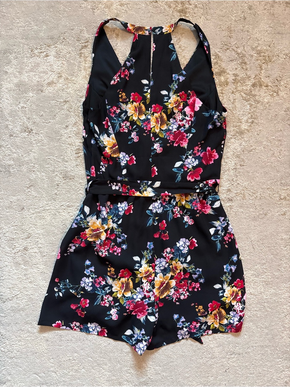 Express Floral Halter Tie Waist Romper With Pockets Size 6 - Picture 9 of 11